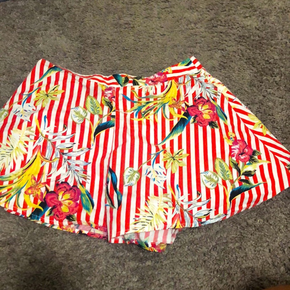 Hawaiian shorts
